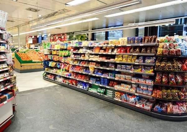 دوريات تفتيشية لمصلحة الاقتصاد على عدد من “السوبرماركت”