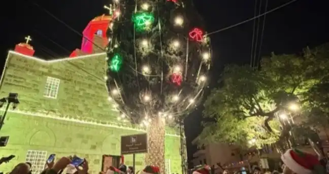 شجرة-الميلاد-2