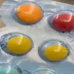 في سوبرماركت معروف… ديدان في الشوكولا