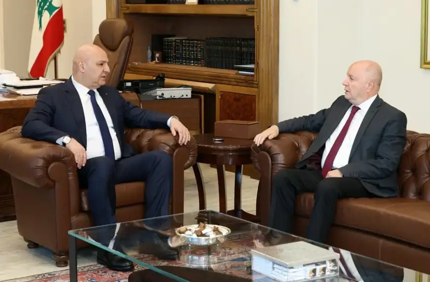 ملفّ الرواتب وإضراب القطاع العام بين عون والأسمر