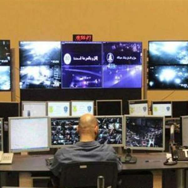 التحكم المروري: جريح بتصادم داخل نفق المطار