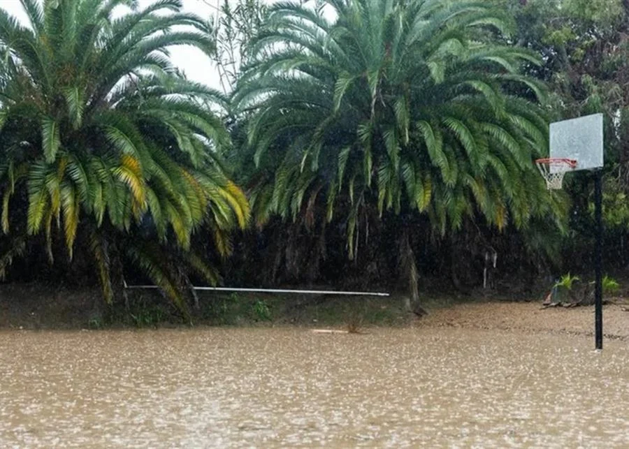 بالفيديو – سيول وفيضانات تضرب جنوب كاليفورنيا