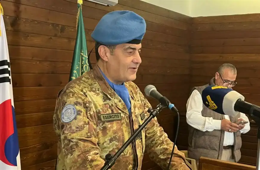 قائد اليونيفيل: نعمل مع الجيش اللبناني لتجنّب التصعيد…