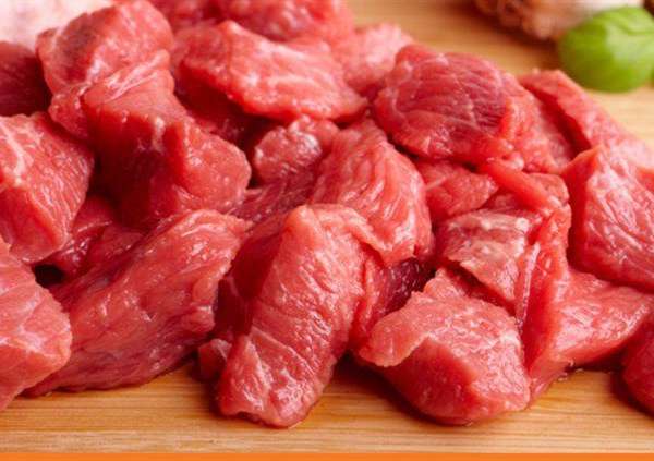 إليكم سبب ارتفاع أسعار اللحوم في لبنان