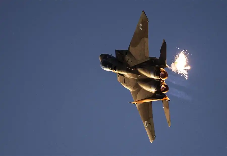 مقاتلة-اسرائيلية-2-1