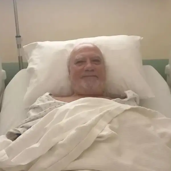 بالصورة- الممثّل القدير خالد السيد في المستشفى