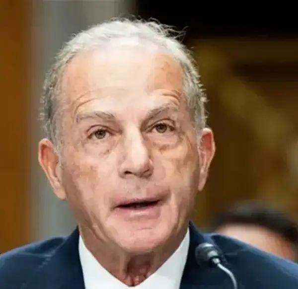 عيسى من الخارجيّة: الإتّصالات قائمة لعودة زيارة قائد…