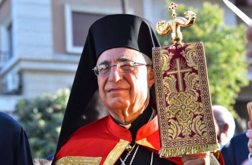 البطريرك العبسي للبابا: رجاؤنا أن تواصلوا جهودكم لمنحنا…