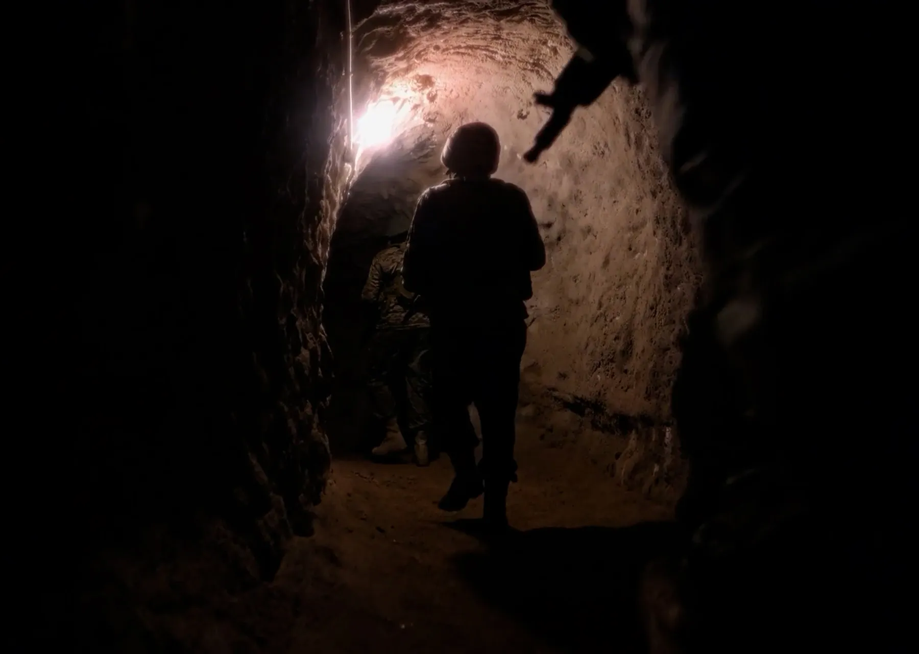 جنوبٌ تحت الجنوب… الدولة على السطح و “الحزب” في الأنفاق