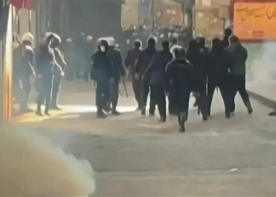 السفارة الإيرانية تطمئن إلى سلامة الطلبة اللبنانيين