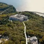 هل ستقود هذه السيدة فنزويلا؟