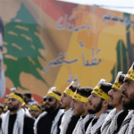 رئيس وزراء بريطانيا يعتزم البقاء حتى الانتخابات العامة المقبلة