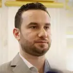 بالصور – حدث بيئي نادر في عكّار: رصد ذئاب رمادية في وادي عودين