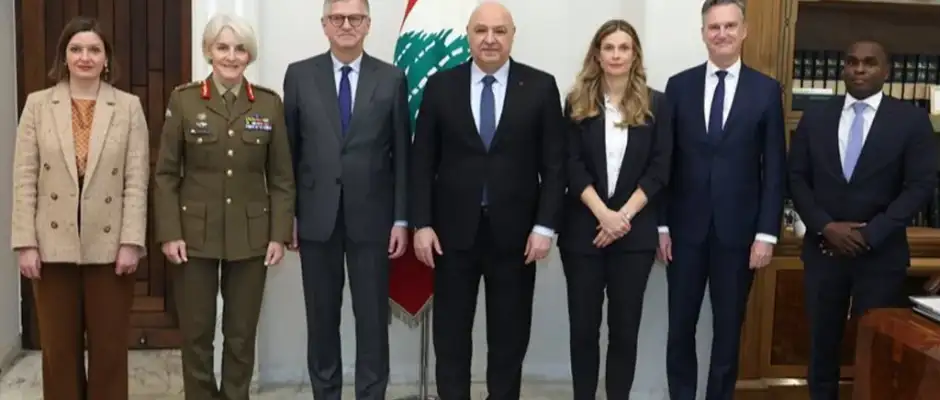 aaonlakroa 193523 large