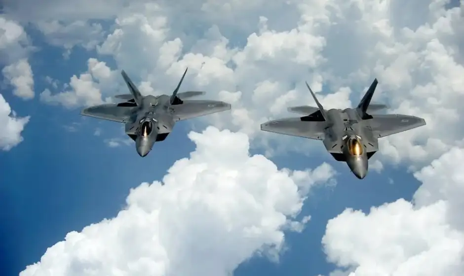 تحليق طائرات اميركية1