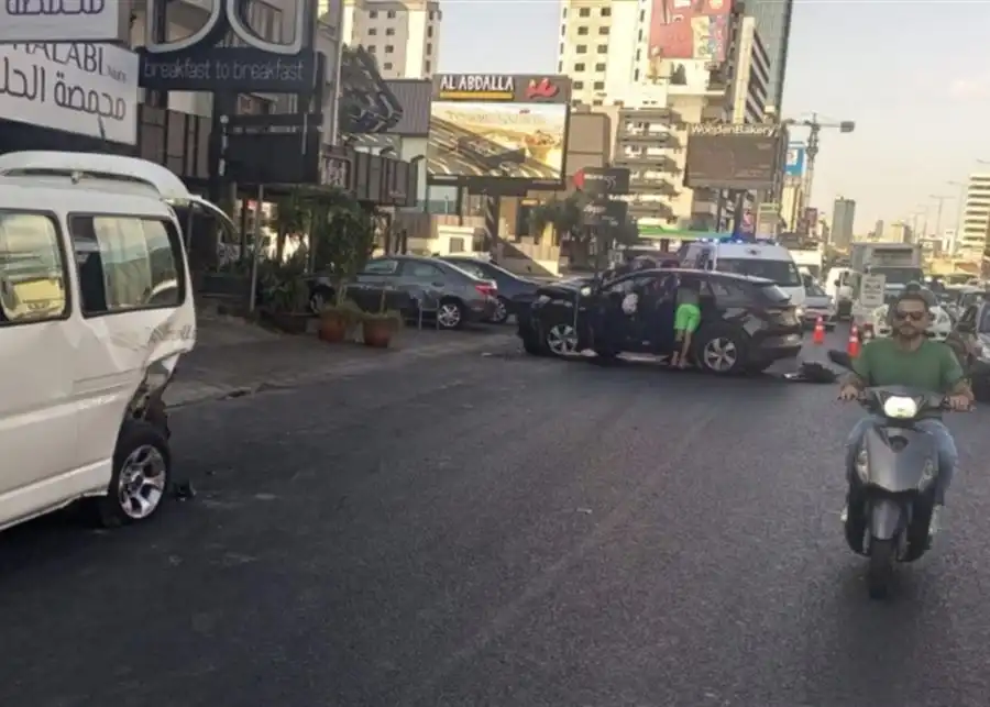 ثلاثة جرحى بحادث سير على طريق المصيلح