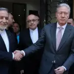 أمن المطار يمنع الوفد الإيراني من إدخال أربع حقائب