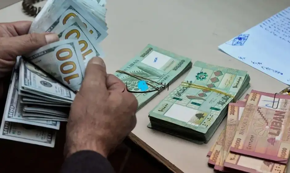 ليرات دولارات